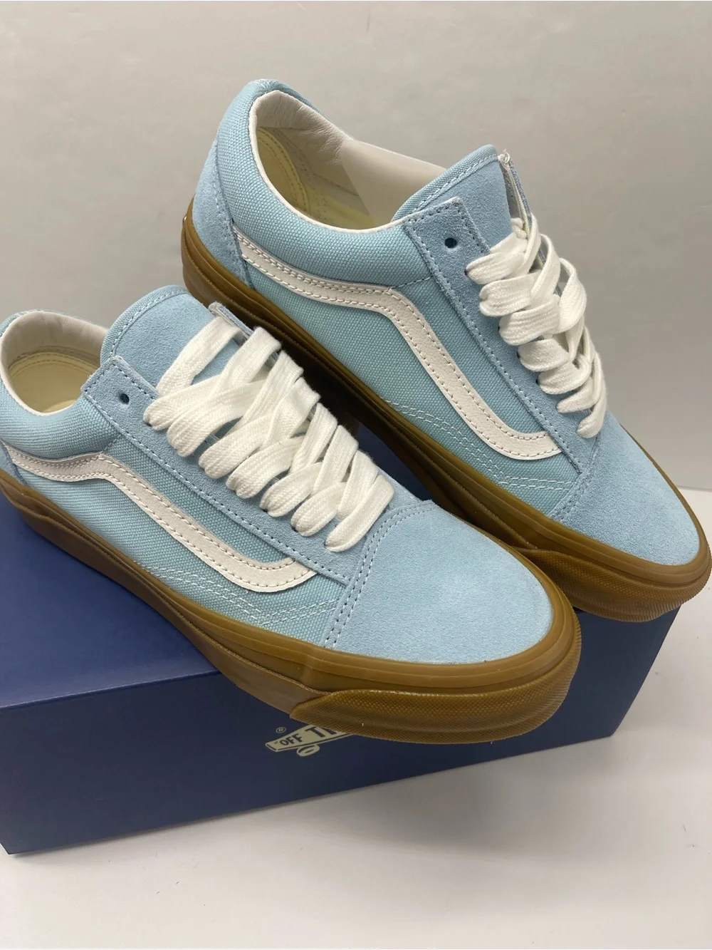 Vans WMNS Sz 8.5  Lx Old Skool Gum Crystal Blue VN000D56CAU Sneakers